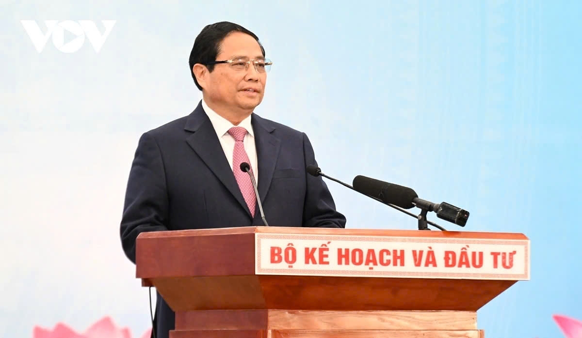 PM outlines key orientations for investment ministry in 2025